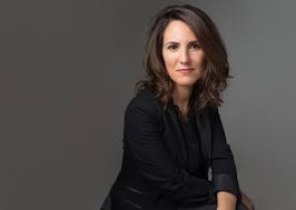Modern Women Headshots NYC | Elegant Executive Portraits | Portrait Madame